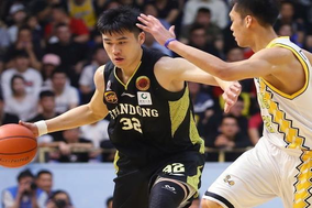 NBA-申京平赛季最高39分 火箭118-114击败步行者